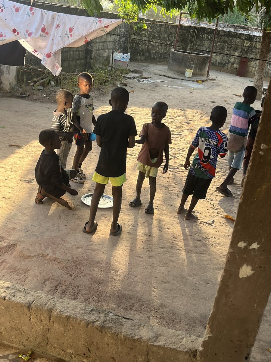 Momo30bah's tweet photo. help and feed these poor and underprivileged kids and God will also change your life forever 🙏🙏 https://t.co/hLictg35CF