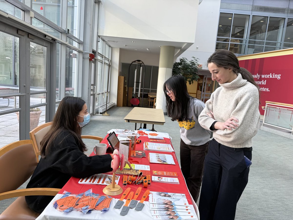 Sylvia Rosas,MD,MSCE (@sylviaerosas) on Twitter photo Are your kidneys OK? Celebrating #WorldKidneyDay <a href="/JoslinDiabetes/">Joslin Diabetes Center</a> Thank you to all the volunteers and <a href="/BID_NephFellows/">BIDMC Nephrology Fellowship</a> Are your kidneys OK? Celebrating #WorldKidneyDay <a href="/JoslinDiabetes/">Joslin Diabetes Center</a> Thank you to all the volunteers and <a href="/BID_NephFellows/">BIDMC Nephrology Fellowship</a>