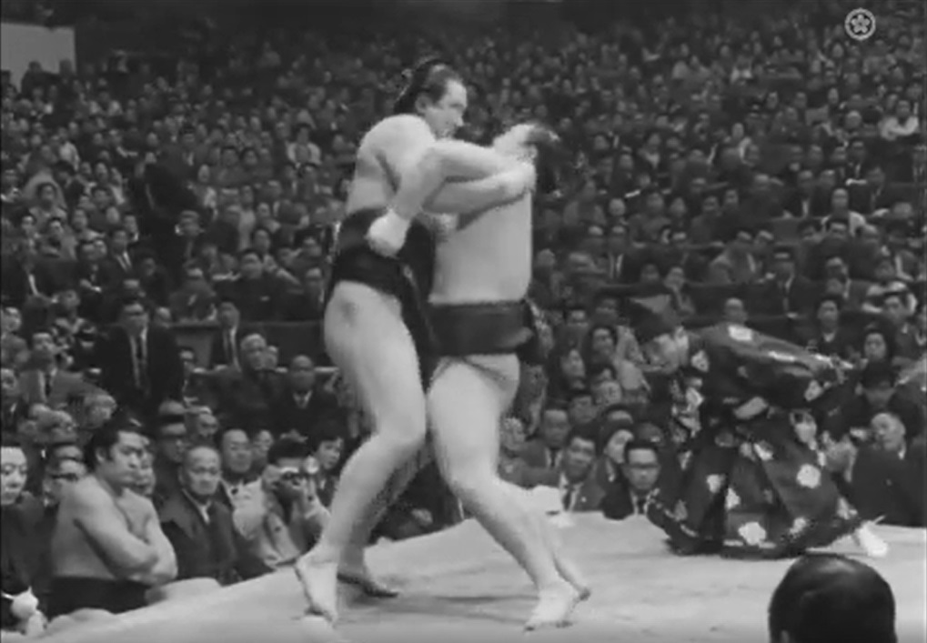 アーカイブ場所】 昭和42年三月場所 七日目 戸田は前の山を寄り切り