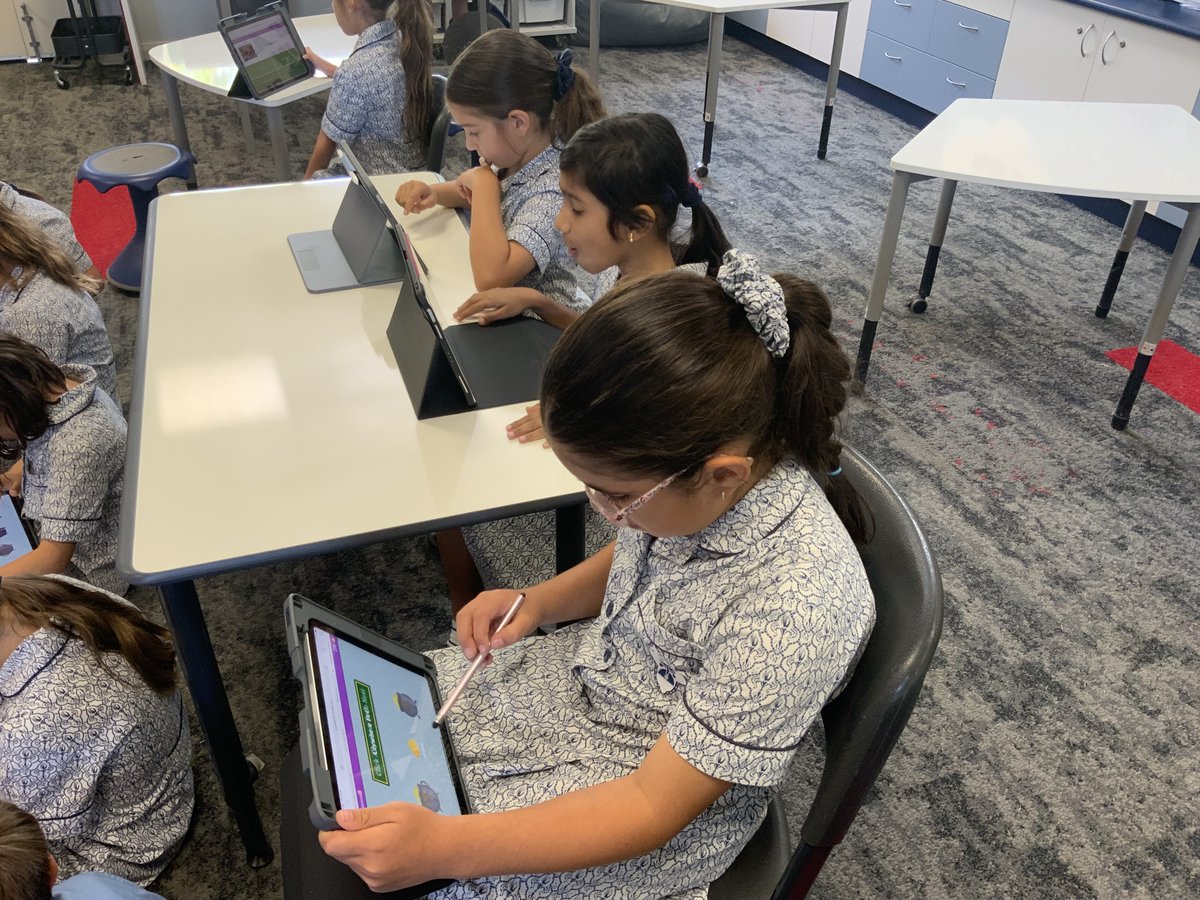 InfantJesus54's tweet image. This week in Year 3 Chinese class, we have been learning about hobbies in Chinese through cooperative learning, singing, dancing, and role play. #ConnectedLearners #MotivatedLearners #ExpectGreatThings