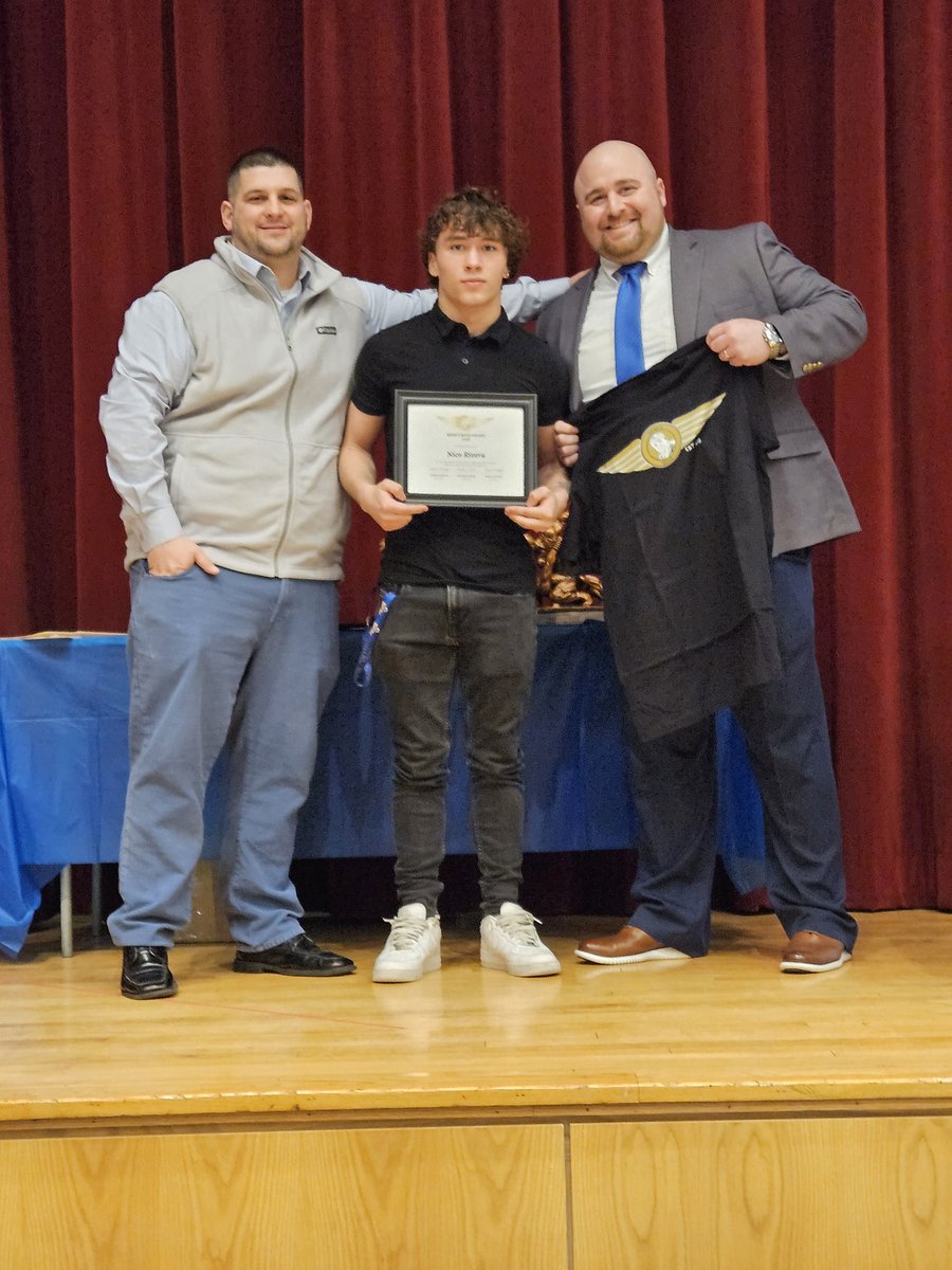 Congratulations to Nico Rivera!!!
"Bena's Boys" award winner and Joe Demeo award for top Section 2  wrestler.