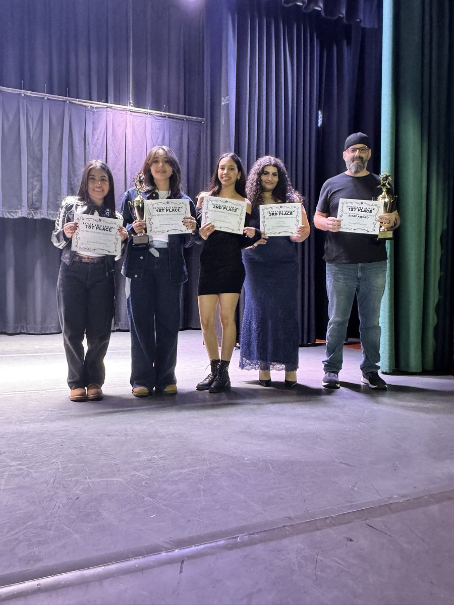 🐾🎤GREAT JOB TO ALL OF OUR CONTESTANTS IN TONIGHT’S ANNUAL TALENT SHOW!

Shout out to hosts Claire Duardo, Analise Feliz, &amp; Isabella Valencia!

CONGRATULATIONS TO OUR WINNERS!
🥇Staff: Mr. Daniello
🥇Jeanine Endara &amp; Gabriela Penafiel
🥈Leila Penate
🥉Angelina Saad
<a href="/BectonHS/">Becton Regional High School</a>
