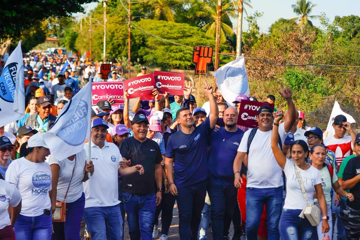 MorelDavidR's tweet photo. #13Mar Una multitudinaria y alegre caminata por Agua de Vaca ratificó este jueves el compromiso de Maneiro con la reelección de @MorelRodriguezA el 25 de mayo.

Cada día crece la convicción de la importancia de estas elecciones para consolidar el progreso de Nueva Esparta. https://t.co/VawouSv7fw