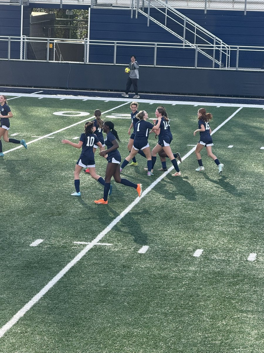 Great night at Northcutt with the MMS girls and boys soccer ⚽️ teams!
