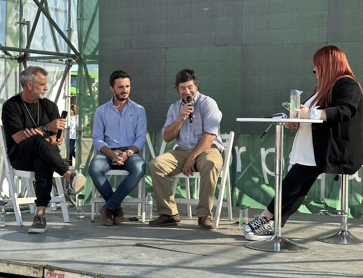 🕊️Levantando la Perdiz | El sabor de la calidad

Levantamos la perdiz en #Expoagro, haciendo un acercamiento a cada eslabón de la cadena productiva de la ganadería argentina, para conocer que sucede y cuáles son los aspectos claves para cada participante. 🐄

🥩En dónde
