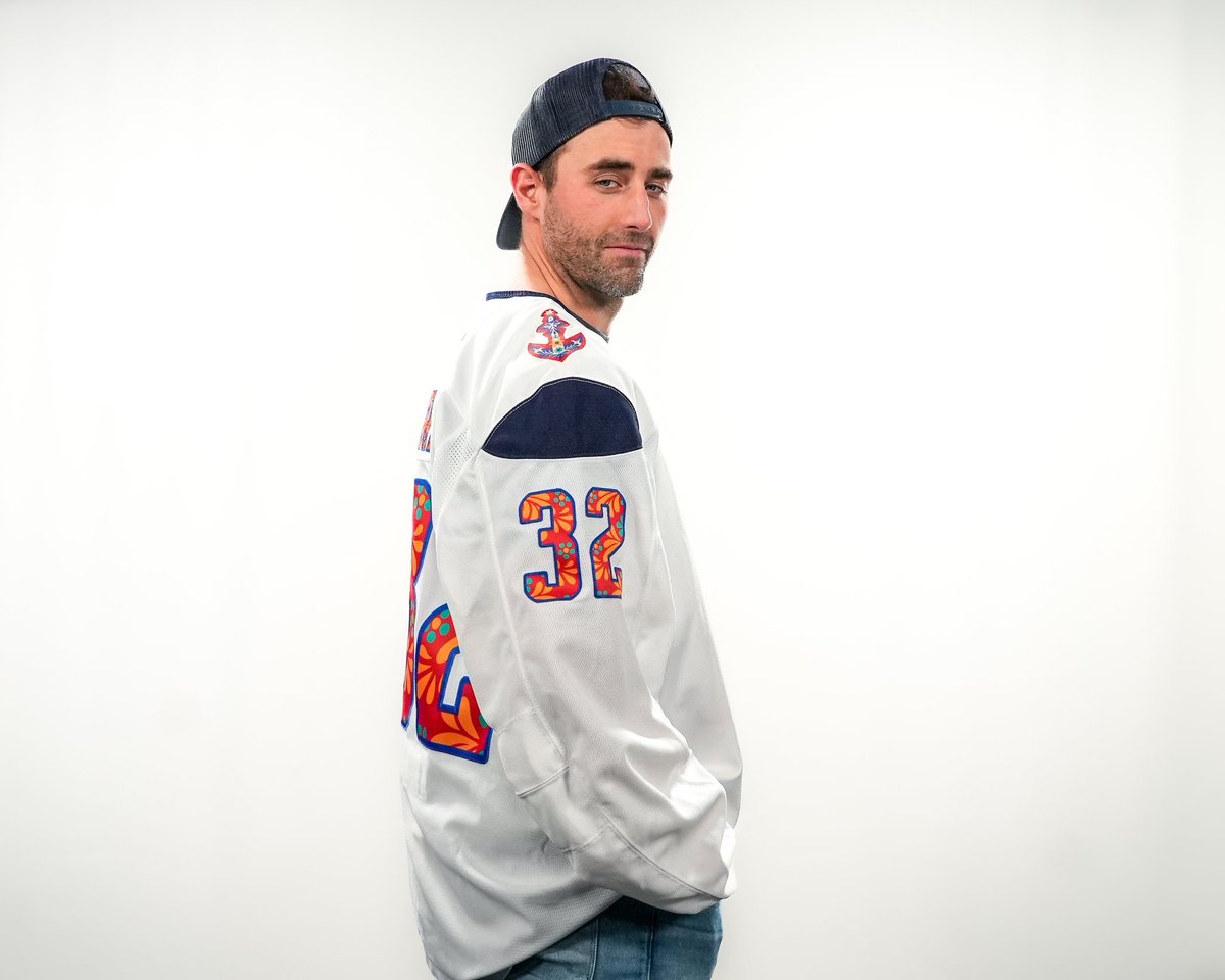 SeattleKraken's tweet photo. Celebrating Women in Hockey 💙

Designed by Mexican American artist Marisol Ortega, these jerseys will be auctioned off through @OneRoofFdn to benefit hockey access programs and scholarships for girls in honor of Women in Hockey Night pres. by @PitchBook. https://t.co/avjVorzUah