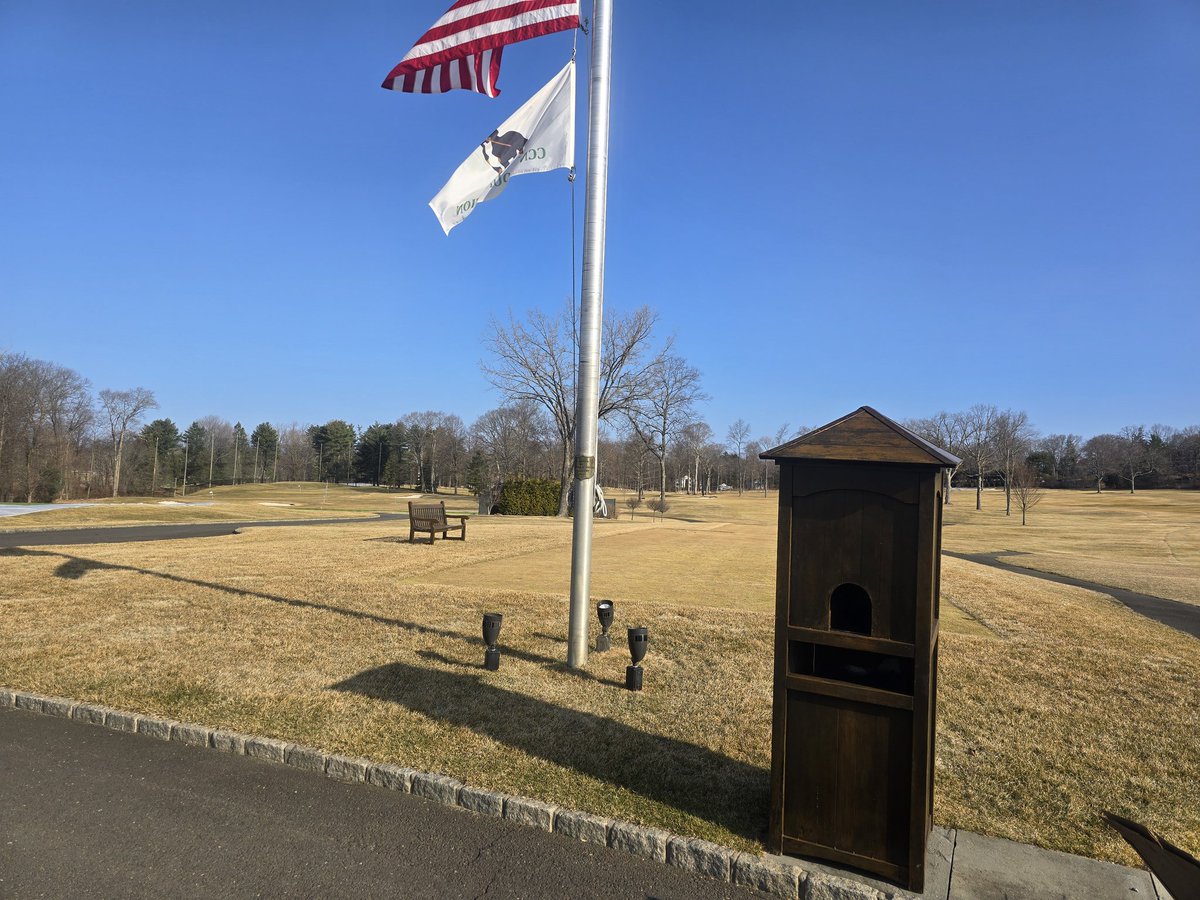 TisaiSitole's tweet image. Getting the course dialed up for the 2025 golfing season. Much appreciation for the behind-the-scenes work put in by the crew, put back course furniture,  Getting some spray lessons from colleagues 👌.  @bloom_golf @GCSAA @HarrellsLLC @JohnDeere @FinchTurf @PlantFoodCo