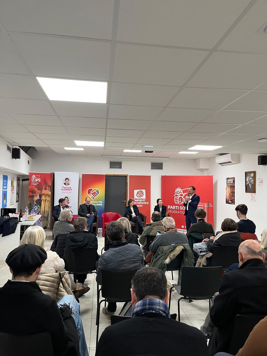 #narcotrafic
Echanges passionnants à Lille autour de la proposition de #loi sénatoriale co-portée par <a href="/Jeromedurain/">Jérôme Durain</a>🌹et en discussion à l’AN.
➡️ Un texte utile pour les acteurs sécurité &amp; justice, les élus et les citoyens.
<a href="/PatrickKanner/">Patrick Kanner</a> <a href="/rvicot/">RogerVicot</a> <a href="/MartineAubry/">Martine Aubry</a> <a href="/Sarah_Kerrich/">Sarah Kerrich-Bernard</a>