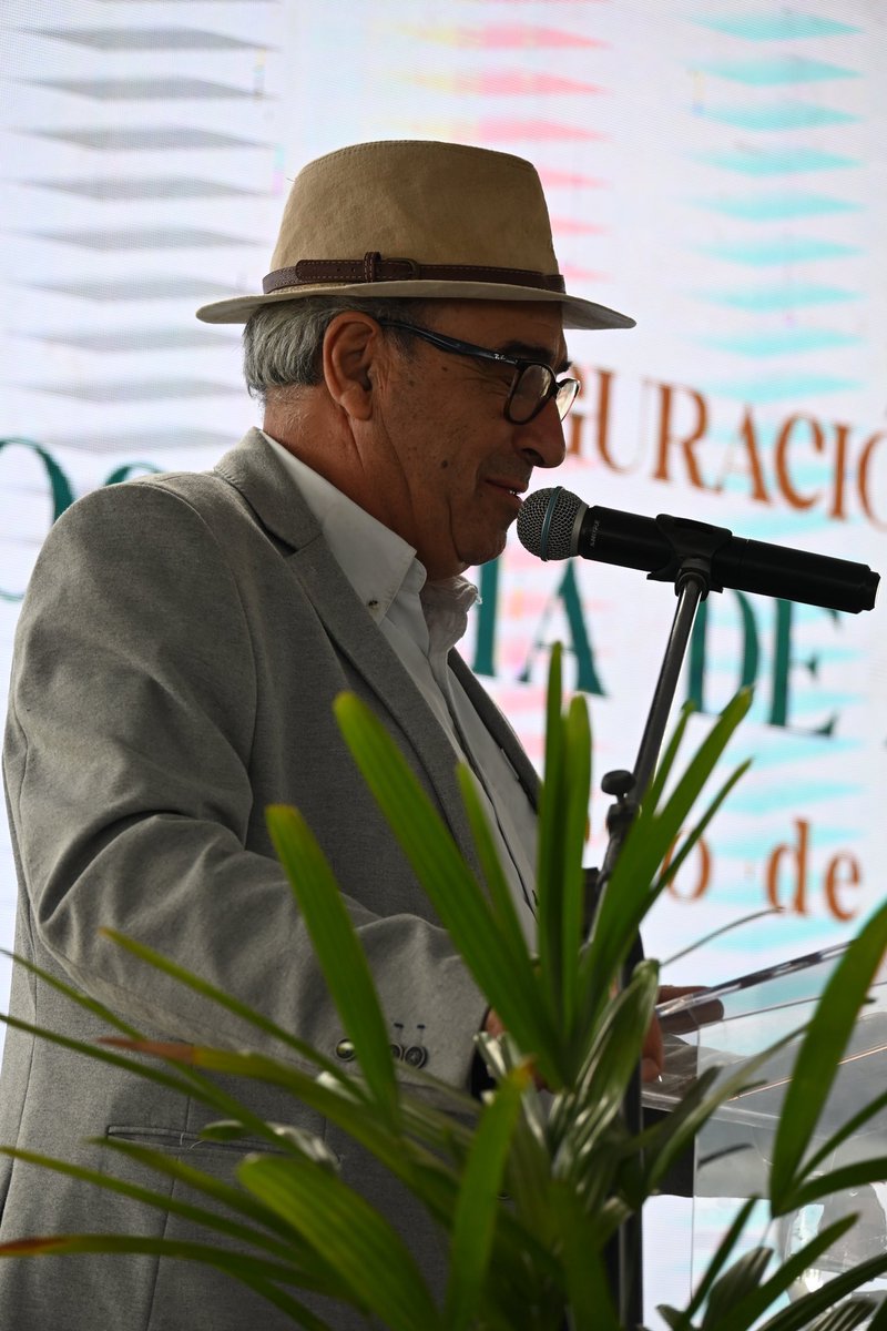 ACA (@acaoficial) on Twitter photo #HOY
Inauguramos la Cosecha de Arroz 2️⃣0️⃣2️⃣5️⃣ 🇺🇾🌾
📸Palabras de las autoridades: Presidente <a href="/ACAoficial/">ACA</a> <a href="/guillermoobrien/">Guillermo O'Brien</a> • Ministro <a href="/MGAPUruguay/">MGAP</a> <a href="/AlfredoFratti/">Alfredo Fratti</a> • Presidente R.O.U <a href="/OrsiYamandu/">Yamandú Orsi</a>
🌾 Corte de cinta de autoridades junto a la Vicepresidenta UY <a href="/CosseCarolina/">Carolina Cosse</a> #HOY
Inauguramos la Cosecha de Arroz 2️⃣0️⃣2️⃣5️⃣ 🇺🇾🌾
📸Palabras de las autoridades: Presidente <a href="/ACAoficial/">ACA</a> <a href="/guillermoobrien/">Guillermo O'Brien</a> • Ministro <a href="/MGAPUruguay/">MGAP</a> <a href="/AlfredoFratti/">Alfredo Fratti</a> • Presidente R.O.U <a href="/OrsiYamandu/">Yamandú Orsi</a>
🌾 Corte de cinta de autoridades junto a la Vicepresidenta UY <a href="/CosseCarolina/">Carolina Cosse</a>