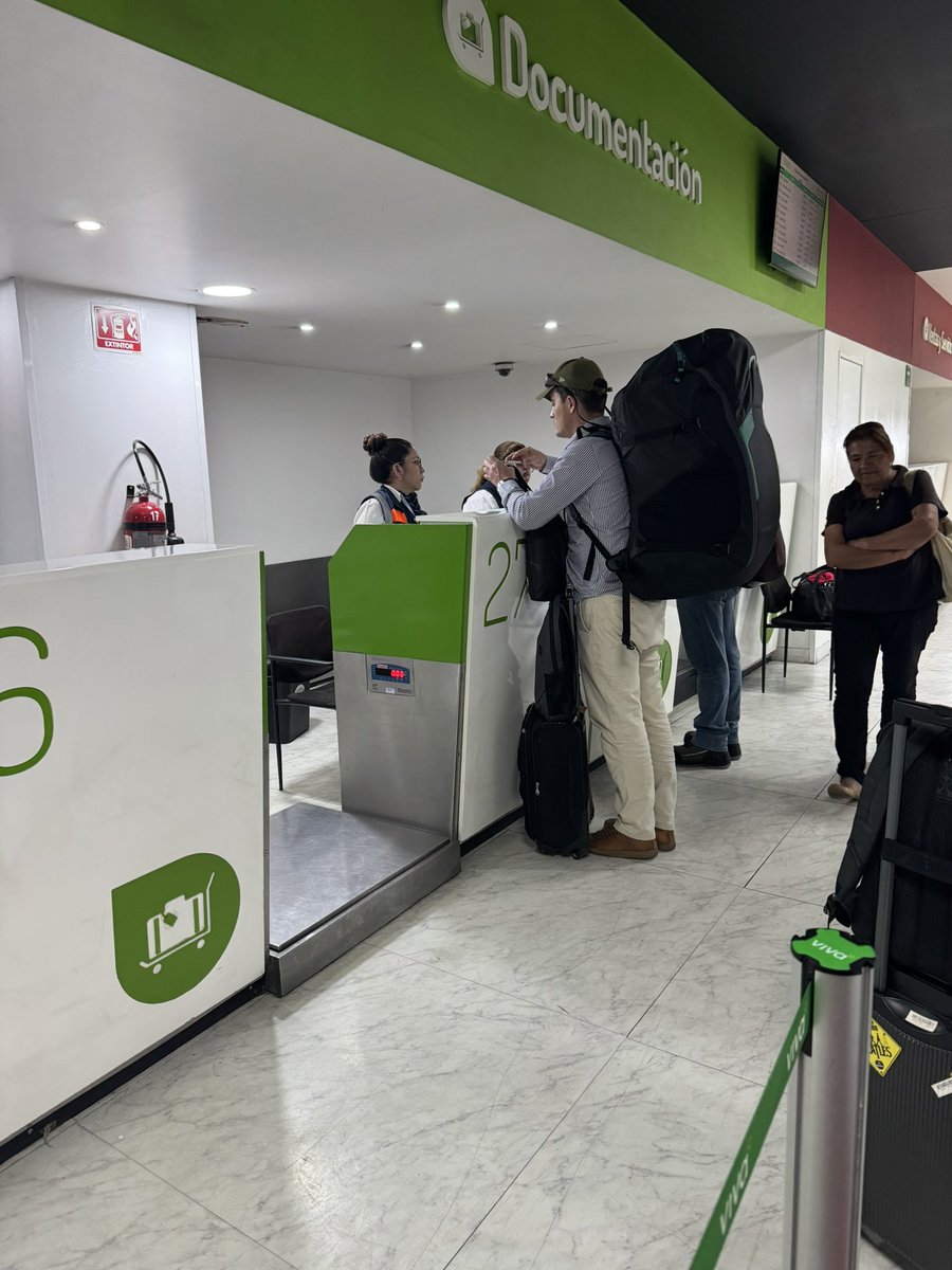 Moy Suárez 😎 tweet media