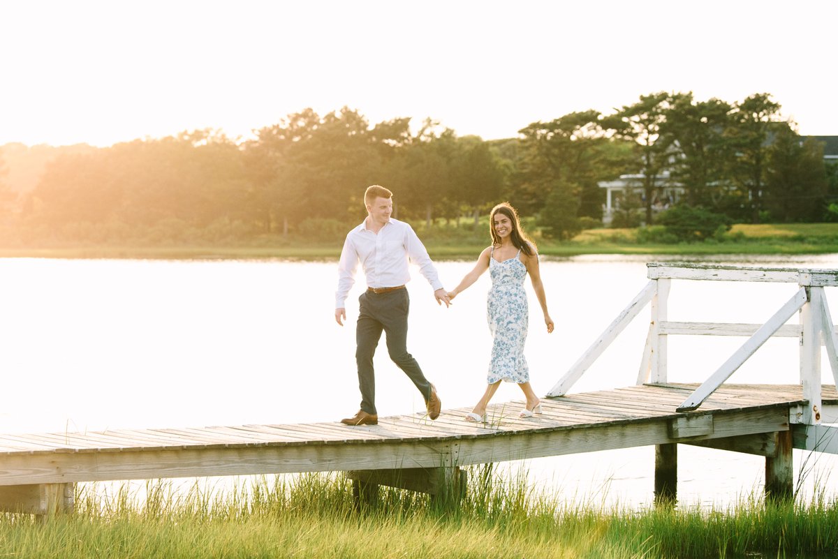 Patient. Intentional. Caring. Encouraging. - Just some of the words Jenna and Joe use to describe each other 💍 

whitewren.com/a-cape-cod-pro…

Photography: @meghanlynchphotography

#weddingblog #weddingvibes #repost #outdoorwedding #weddingphoto #proposal #capecod #thewhitewren