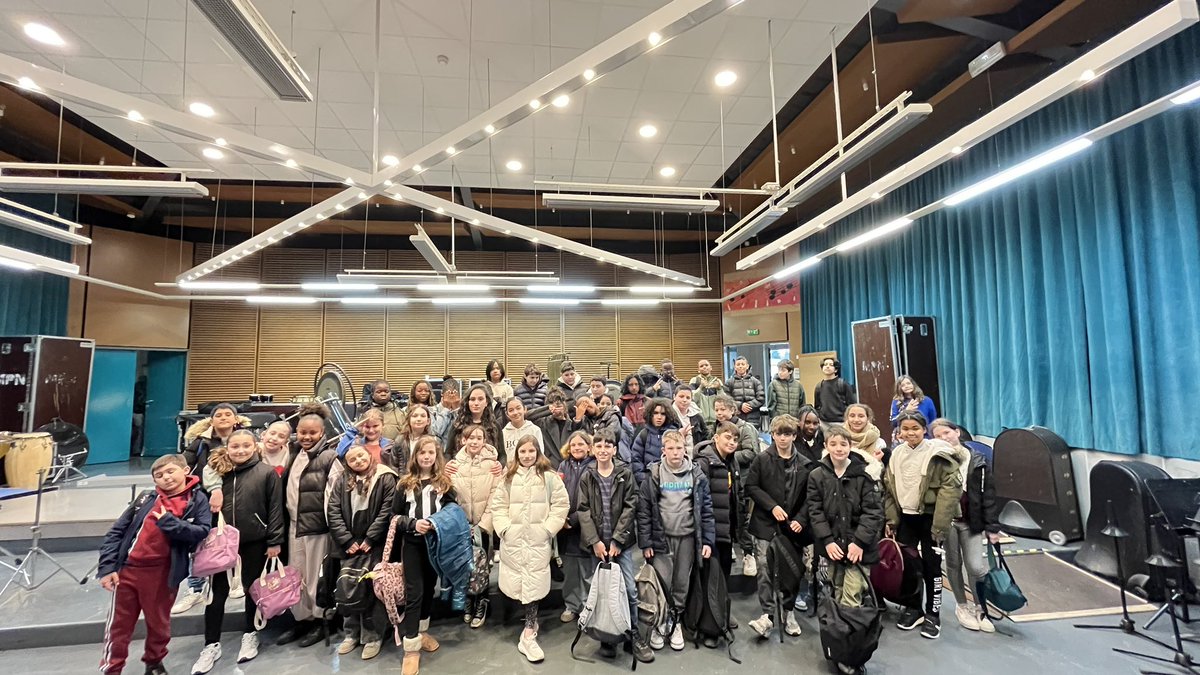 A_barbosaDS's tweet photo. Un très beau concert est prévu pour le 26 mai au Sax, dans le cadre de la commémoration du 80e anniversaire du débarquement avec également la chorale du collège Camille du Gast (Achères) et l’orchestre de la musique de la Police Nationale.

On est prêts ! https://t.co/PwaKhV1Lpk