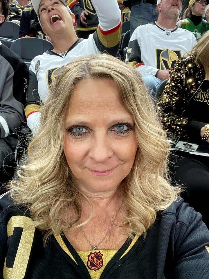 AdamSKutner's tweet photo. Our VIP winner had an epic night! 🏒🥅

Want in on the action? Sign up for your FREE Adam Kutner VIP Card, and you can win Vegas Golden Knights tickets, gear, or even a Zamboni ride! Giveaways all season long: https://t.co/DwkPXj3d4p

#GoKnightsGo #AdamKutnerVIP #VGKFans #HockeySeason #KnightUp #LasVegas