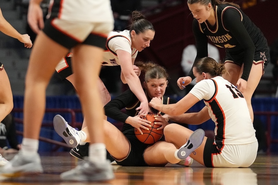 Girls Basketball Hub (@mngirlsbballhub) on Twitter photo Looking for their 21st straight win, <a href="/MGGirlshoops/">Crimson Girls Hoops</a> takes on <a href="/LNGirlsHoops/">Lakeville North Girls Basketball</a>, who search for another outcome!
Stay locked in with live stats, coverage & more on
<a href="/mngirlsbballhub/">Girls Basketball Hub</a>!
โ๏ธ: tinyurl.com/mvddzmxr
๐ท: <a href="/kstc45/">KSTC-TV, 45TV</a>
๐: mngirlsbasketballhub.com/news_article/sโฆ
#MSHSL #MNHighSchoolSports Looking for their 21st straight win, <a href="/MGGirlshoops/">Crimson Girls Hoops</a> takes on <a href="/LNGirlsHoops/">Lakeville North Girls Basketball</a>, who search for another outcome!
Stay locked in with live stats, coverage & more on
<a href="/mngirlsbballhub/">Girls Basketball Hub</a>!
โ๏ธ: tinyurl.com/mvddzmxr
๐ท: <a href="/kstc45/">KSTC-TV, 45TV</a>
๐: mngirlsbasketballhub.com/news_article/sโฆ
#MSHSL #MNHighSchoolSports