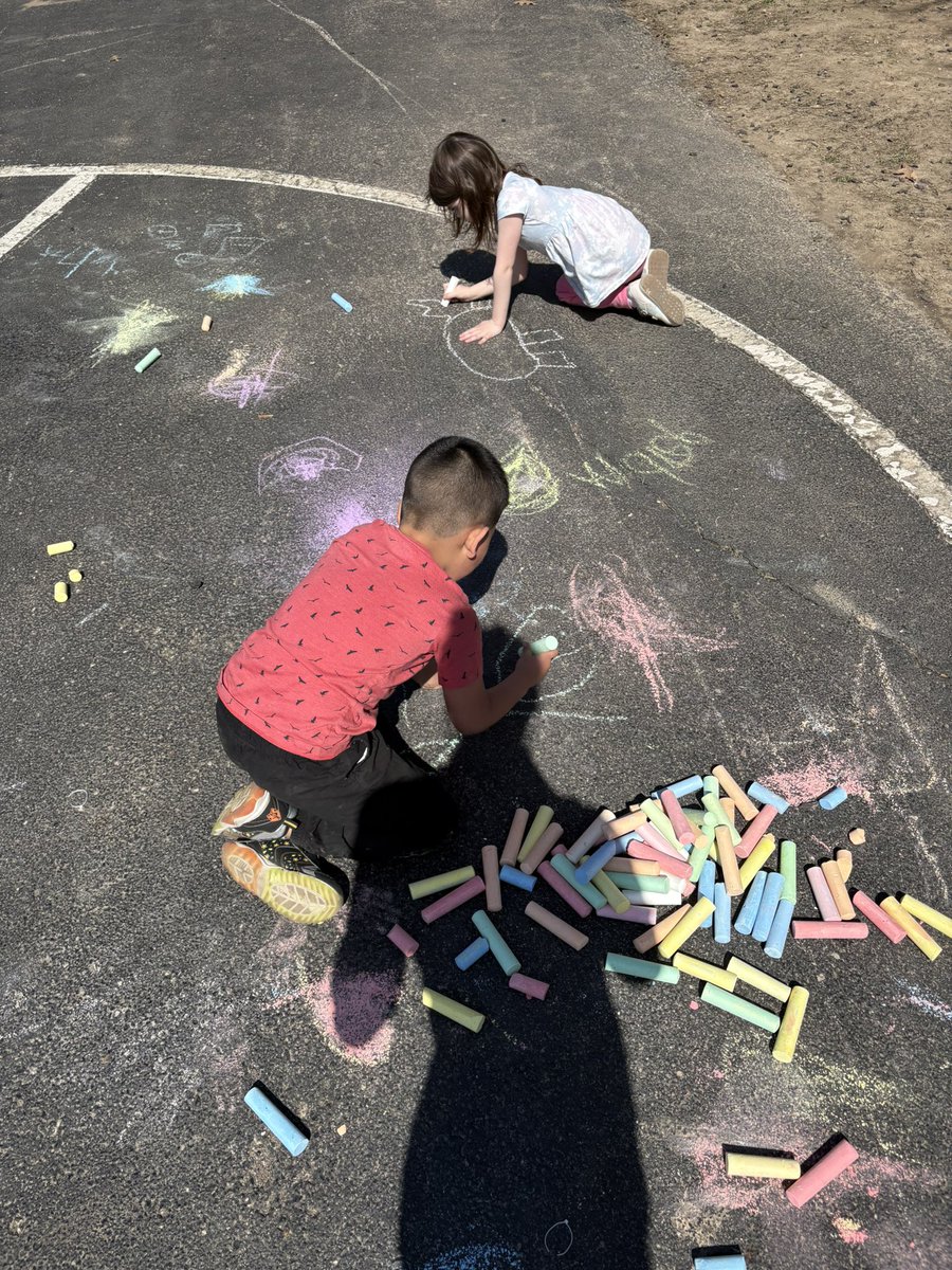 Such a great afternoon connecting with friends before spring break🏀⚽️🎨 #AllThrive