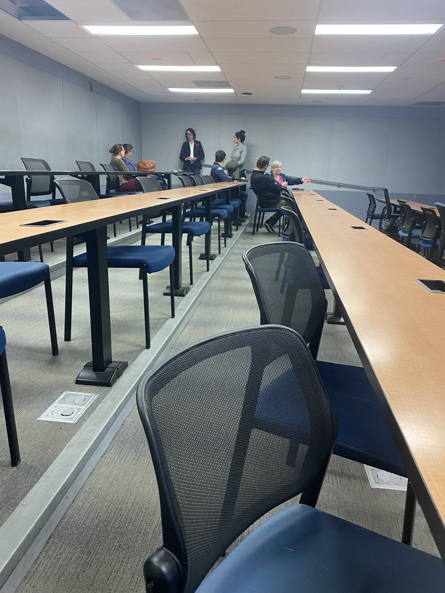 ham_nerd's tweet image. I reported Cal Maritime Academy chemistry professor Steven Runyon to title IX and I also have a current restraining order against him. This is how the Cal Maritime math/science Dept retaliates against me, by freezing me out &amp;amp; being chummy with an abuser. #calmaritimeacademy #CSU