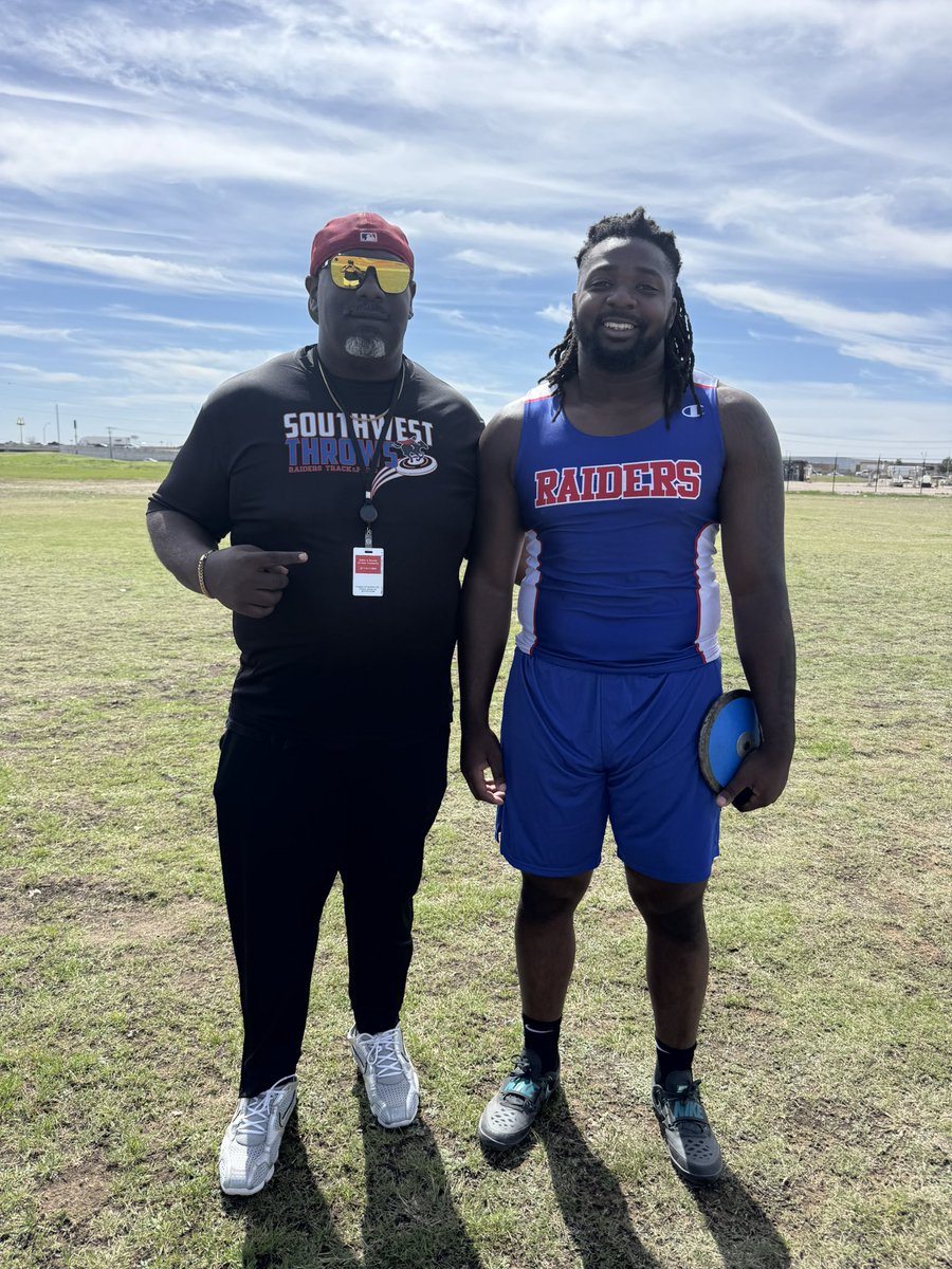 <a href="/RaylonCarter17/">Raylon Carter</a>  🥇 in SP &amp; Discus, today . Good work young man