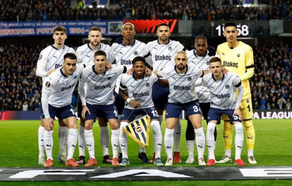Son saniyeye kadar canla başla mücadele eden takımımla gurur duyuyorum.

İyi ki Fenerbahçe!