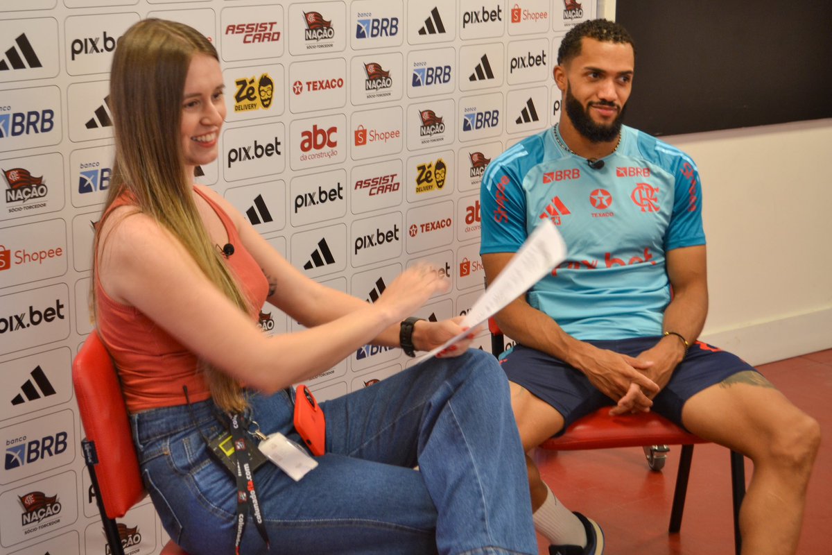 monicaalvesfs's tweet image. Dia de realizar mais um sonho! 🤩✨

Hoje tive a honra de entrevistar o autor do gol que colocou o Flamengo em vantagem na final do Campeonato Carioca. Juninho é a simpatia em pessoa e demostra muita sede de conquistar coisas importantes com o Manto Sagrado 🔴⚫️ Desejo muito…