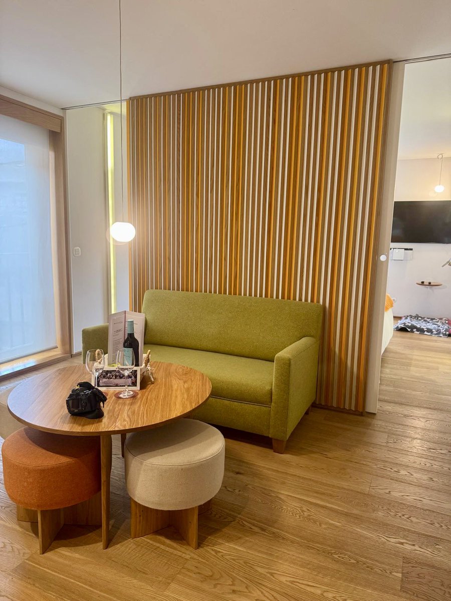 Revista FETÉN @revista_feten (@revista_feten) on Twitter photo Hotel Echaurren. Relais&Châteaux. <a href="/somos_echaurren/">Hotel Echaurren R&C</a>
Viviendo experiencias en uno de los entornos más privilegiados de La Rioja. Todo un hotel Fetén que podréis conocer a fondo en el número de marzo de nuestra revista. 🔜 Hotel Echaurren. Relais&Châteaux. <a href="/somos_echaurren/">Hotel Echaurren R&C</a>
Viviendo experiencias en uno de los entornos más privilegiados de La Rioja. Todo un hotel Fetén que podréis conocer a fondo en el número de marzo de nuestra revista. 🔜