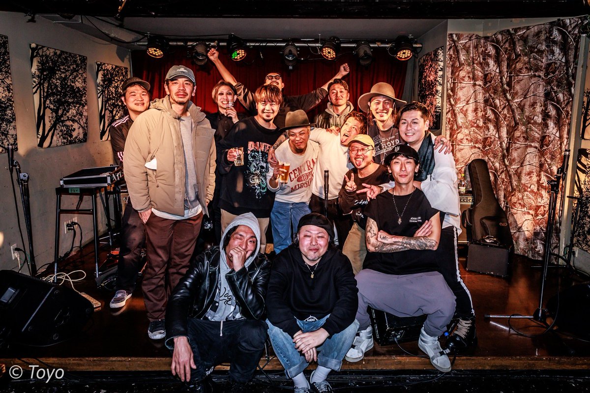 kumadrum's tweet photo. THANK YOU!!!!

3/11 渋谷gee-ge
【Three . Eleven Night vol.7 】
今回も兄さん方と爆音と大酒と笑顔で1日しっかり楽しみました。本当に素晴らしいイベントだなと毎回思う

来てくれた皆様、配信を見てくれた皆様ありがとうございました！！

感謝です！

Photo by @maruto71

#csdn
#chasedown
#live https://t.co/ygCFQTdAkU