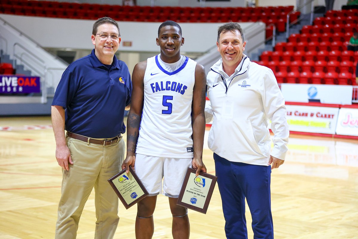 Earlier this evening, the FCSAA recognized Isaiah Dorceus of Daytona State College for being named the FCSAA Division I Men's Basketball Player of the Year