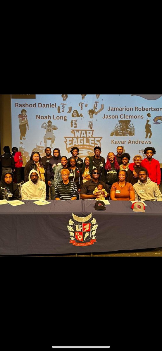Alright signing day complete✅ now time to get to work🤝