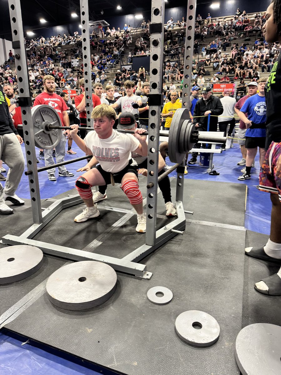 🐺🔴💪 Jr.High State Powerlifting Meet 

🔴 Britton Pruett 198lb Class 
2nd Place State Runner-Up🏆
(Squat 340) (Bench 245) 
(Deadlift 420) (Total 1005)

🔴 Gage Adams 168lb Class 
4th Place
State Placer 🏆
(Squat 325) (Bench 230) 
(Deadlift 375) (Total 930)