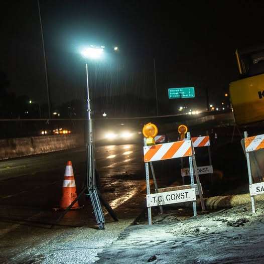 foxfuryLED's tweet image. Your job does not stop in the rain, make sure your tools and equipment don&apos;t either. #waterproof #foxfuryled