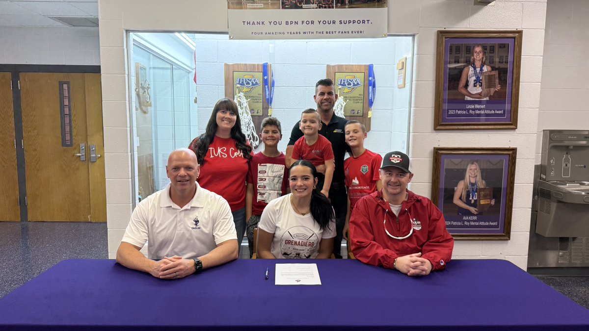 Congratulations to senior Lilly Clifford who signed her letter of intent to continue her golf and academic career at IUS next year!