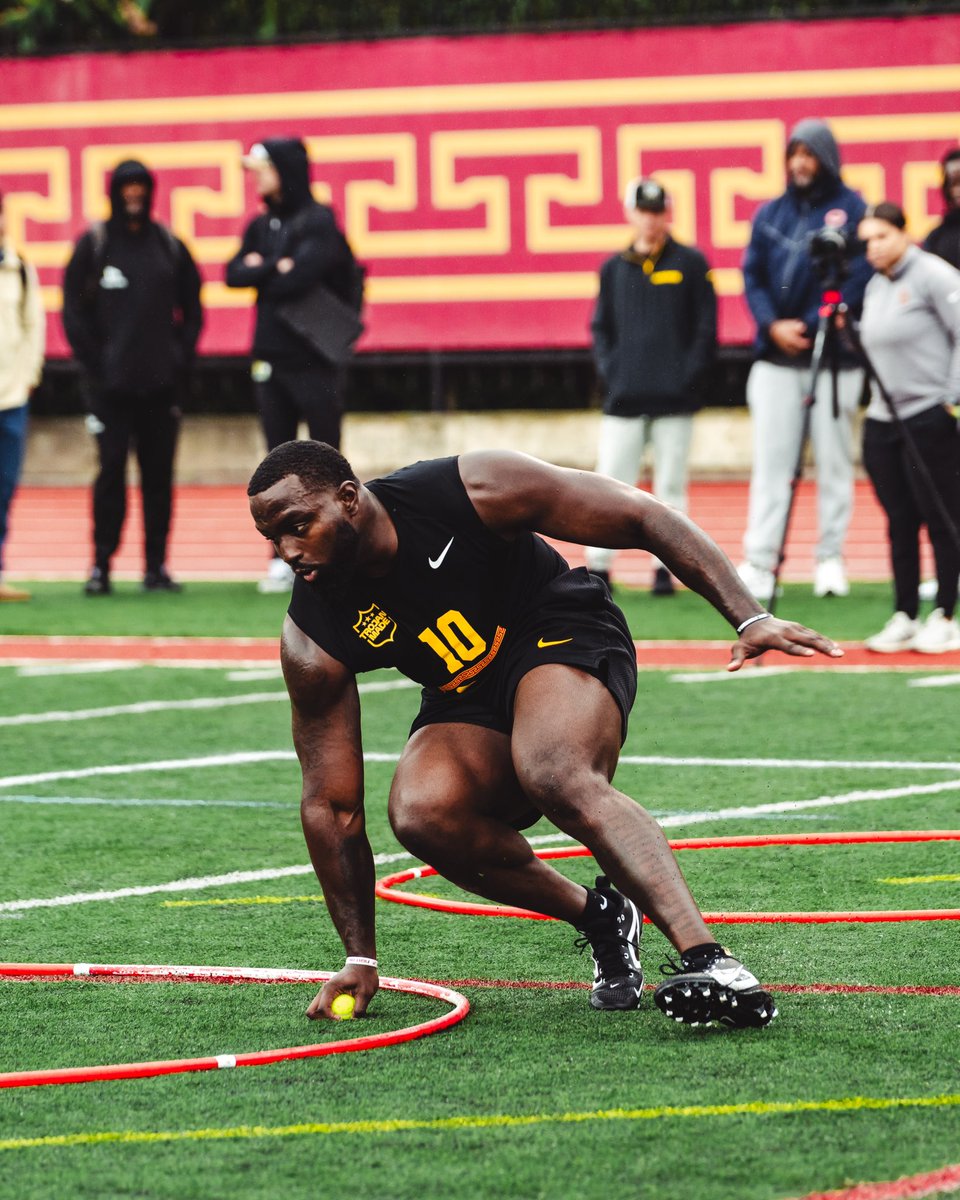 j9mil___'s tweet photo. steal of the draft….⏳
#ao1 https://t.co/sK8kNjbTL3