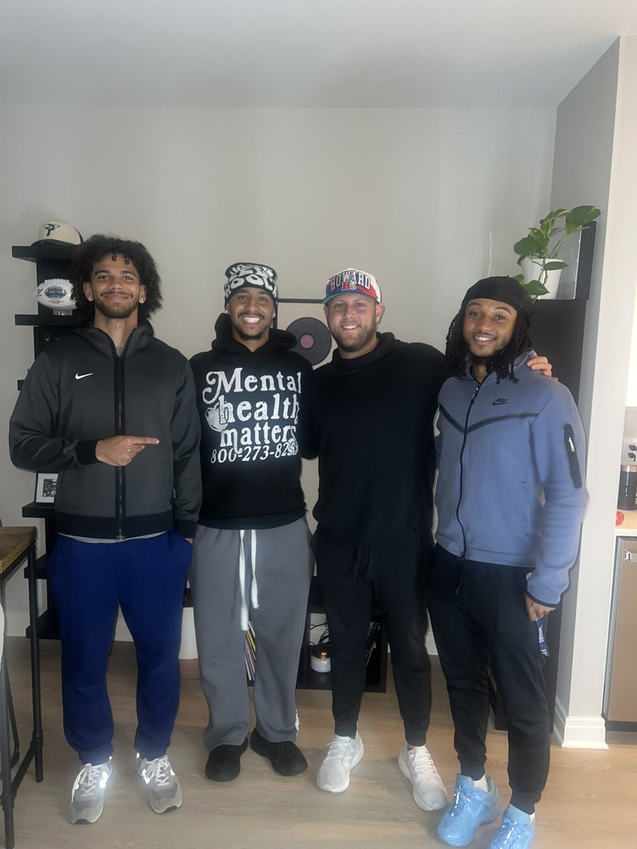 QB Dinner before spring ball starts up on Monday! Excited to get after it with these dudes! <a href="/JaShawn_721/">Jashawn Scroggins</a> <a href="/thezachyeager/">Zachary Yeager</a> <a href="/SeanM1tch/">Sean Mitchell</a> <a href="/HUBISONFOOTBALL/">HOWARD FOOTBALL</a>