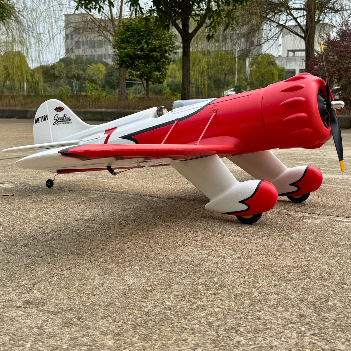 dynamhobby's tweet image. Want to turn heads at the flying field? The 𝐃𝐲𝐧𝐚𝐦 𝐆𝐞𝐞 𝐁𝐞𝐞 𝐘 𝐕𝟐 is built for bold pilots who love to show off.
#dynamrc #geebeeY #rclife #aerobatic #3D #rcaircraft #rchobbies