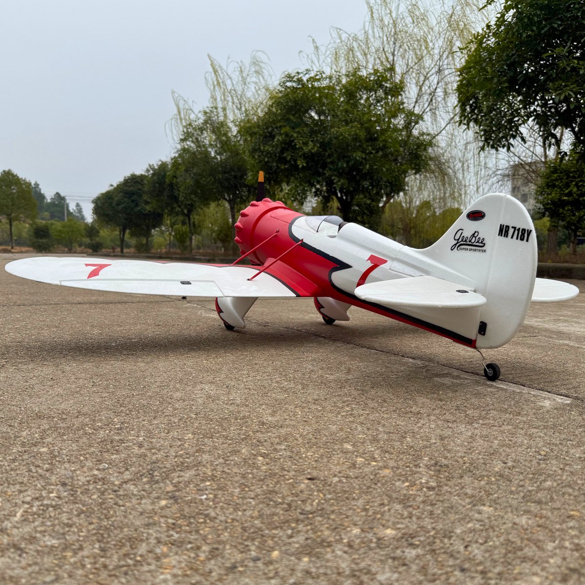 dynamhobby's tweet image. Want to turn heads at the flying field? The 𝐃𝐲𝐧𝐚𝐦 𝐆𝐞𝐞 𝐁𝐞𝐞 𝐘 𝐕𝟐 is built for bold pilots who love to show off.
#dynamrc #geebeeY #rclife #aerobatic #3D #rcaircraft #rchobbies
