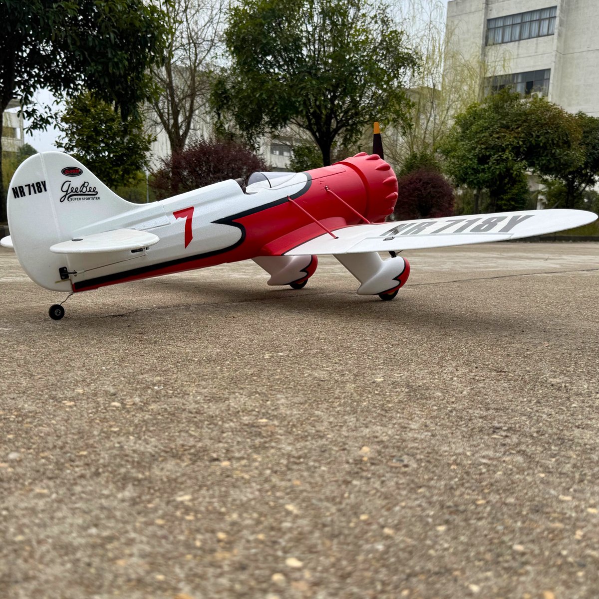 dynamhobby's tweet image. Want to turn heads at the flying field? The 𝐃𝐲𝐧𝐚𝐦 𝐆𝐞𝐞 𝐁𝐞𝐞 𝐘 𝐕𝟐 is built for bold pilots who love to show off.
#dynamrc #geebeeY #rclife #aerobatic #3D #rcaircraft #rchobbies