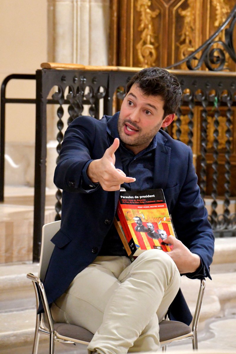 Josep Vicenç Mestre Nogué (@jvmestrenogue) on Twitter photo En aquest mateix lloc, el 1359, les Corts Catalanes instituïren la Diputació del General, precedent de l’actual <a href="/govern/">Govern de Catalunya</a>.
Berenguer de Cruïlles hauria fet un discurs com a 1er dels 133 presidents.
Gràcies <a href="/PujolBonell/">Eduard Pujol i Bonell 🎗</a> per presentar #ParaulesDePresident i #NacióiEstat a Cervera! En aquest mateix lloc, el 1359, les Corts Catalanes instituïren la Diputació del General, precedent de l’actual <a href="/govern/">Govern de Catalunya</a>.
Berenguer de Cruïlles hauria fet un discurs com a 1er dels 133 presidents.
Gràcies <a href="/PujolBonell/">Eduard Pujol i Bonell 🎗</a> per presentar #ParaulesDePresident i #NacióiEstat a Cervera!