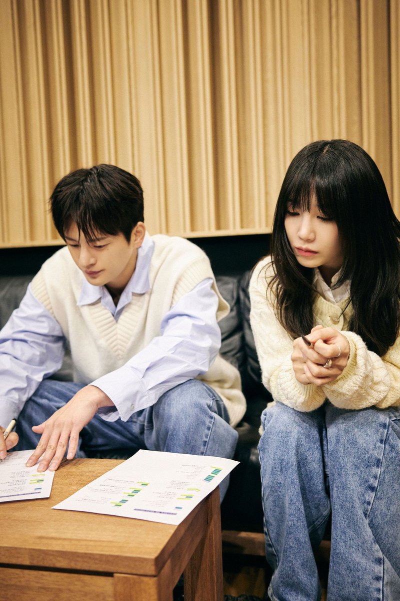 theoppaislife's tweet photo. Seo In Guk and Jeong Eunji released new teaser images for their duet, "Couple," remake of the Sechskies hit originally released in 1998.

The photos capture their relaxed connection, both in a studio setting and in outdoor shots that evoke a nostalgic "Reply 1997" vibe.

Release date: March 16 | 6PM KST.

#SeoInGuk #JeongEunJi #Reply1997 #Couple