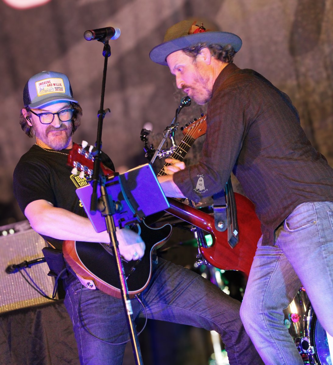 __mysticphotos's tweet image. So I am not feeling so great. So #kingsofcon the show to help me feel better. #spnfamily @KingsOfCon