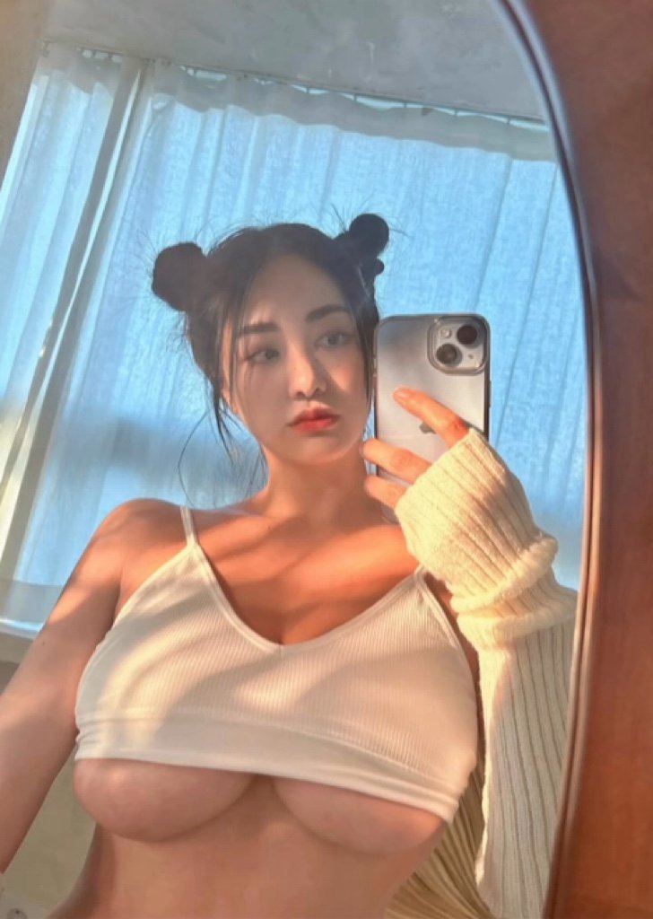 来玩姐姐的大奶子吗？女S！ #健身女 #毒龙