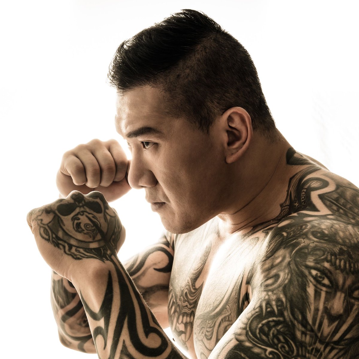 館長(gg3cm)重磅來襲
reurl.cc/qnxdx0

本月直播時段：3/5、3/12、3/19、4/1 每晚 21:00 開播

【刷館長貼圖送鑽石】
3/5 首場直播，刷館長貼圖的用戶，抽 50人 各送 10,000 鑽石(預計3/6抽出)

【館長事前追蹤獎勵】
3/4 23:59 前追蹤館長帳號，且沒有取消追蹤，就送直播券獎勵(預計3/6送出)