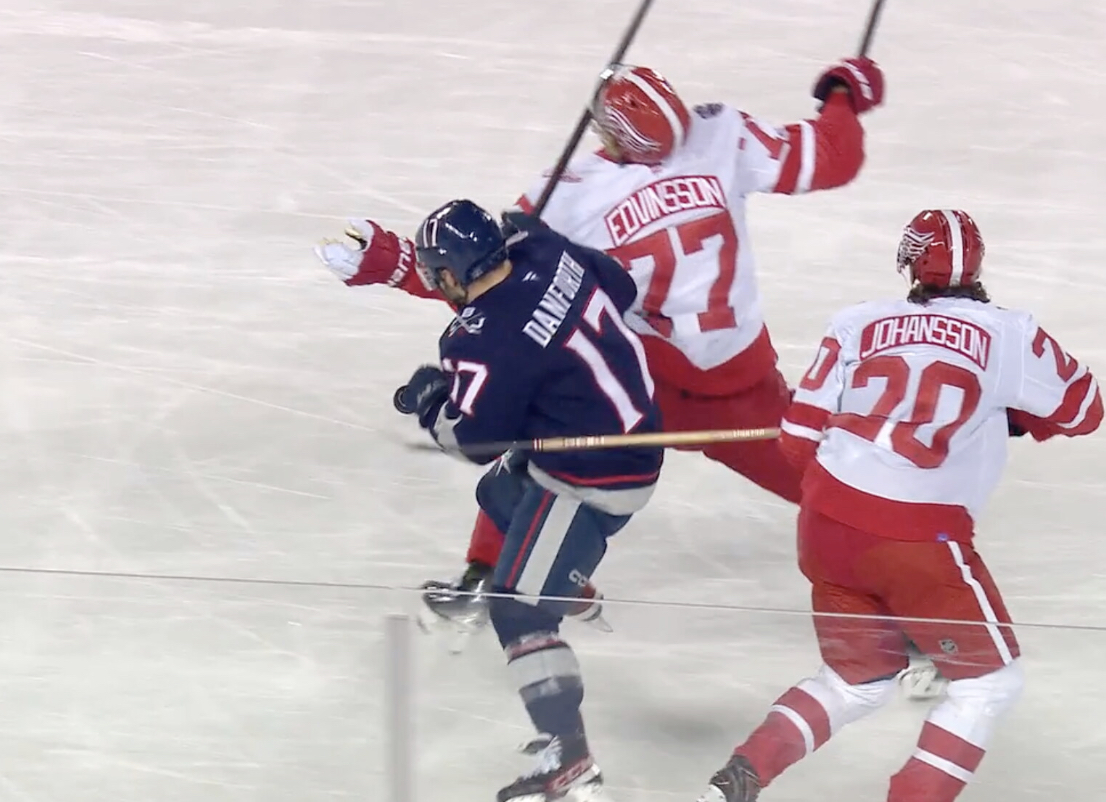 hockey images that precede unfortunate events (@unfortunatehky) on Twitter photo 