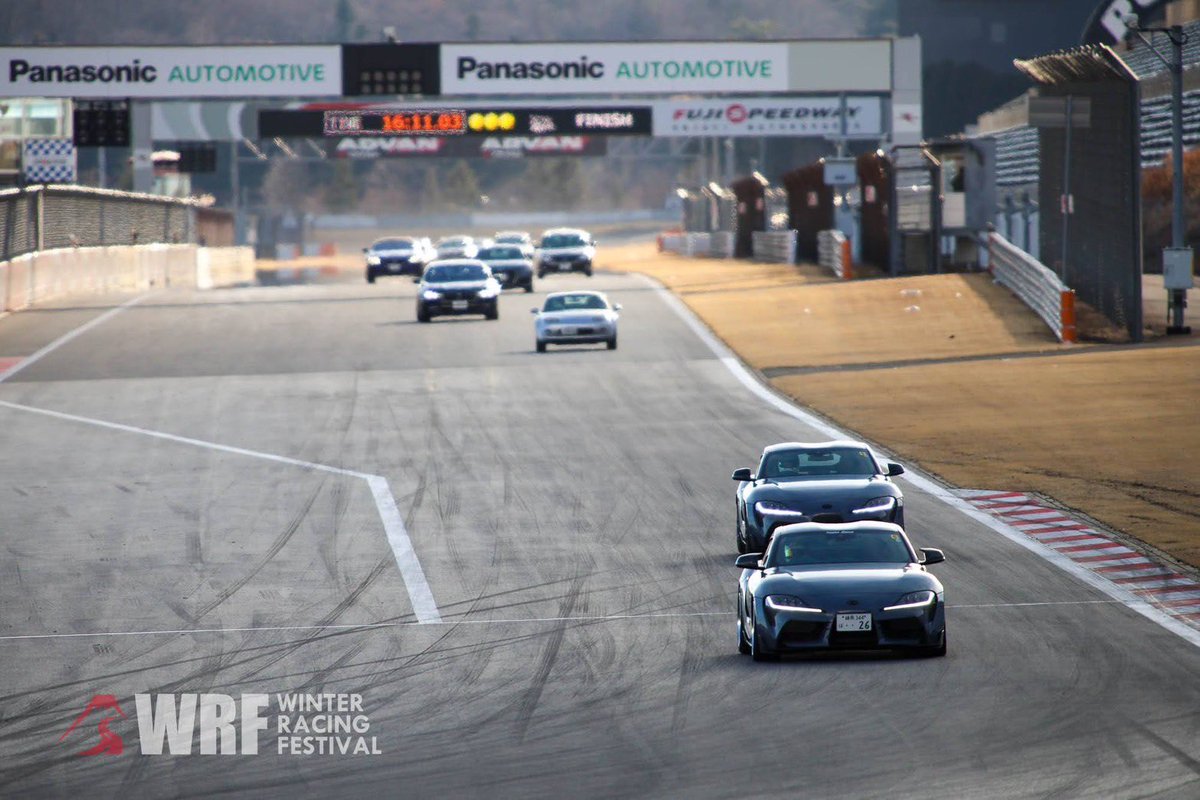 サーキット走ってる姿かっこいい
フジ広くて走りやすいけど広すぎてラインよくわからんところあるなーと思いながら走ってた
すごい楽しかった！