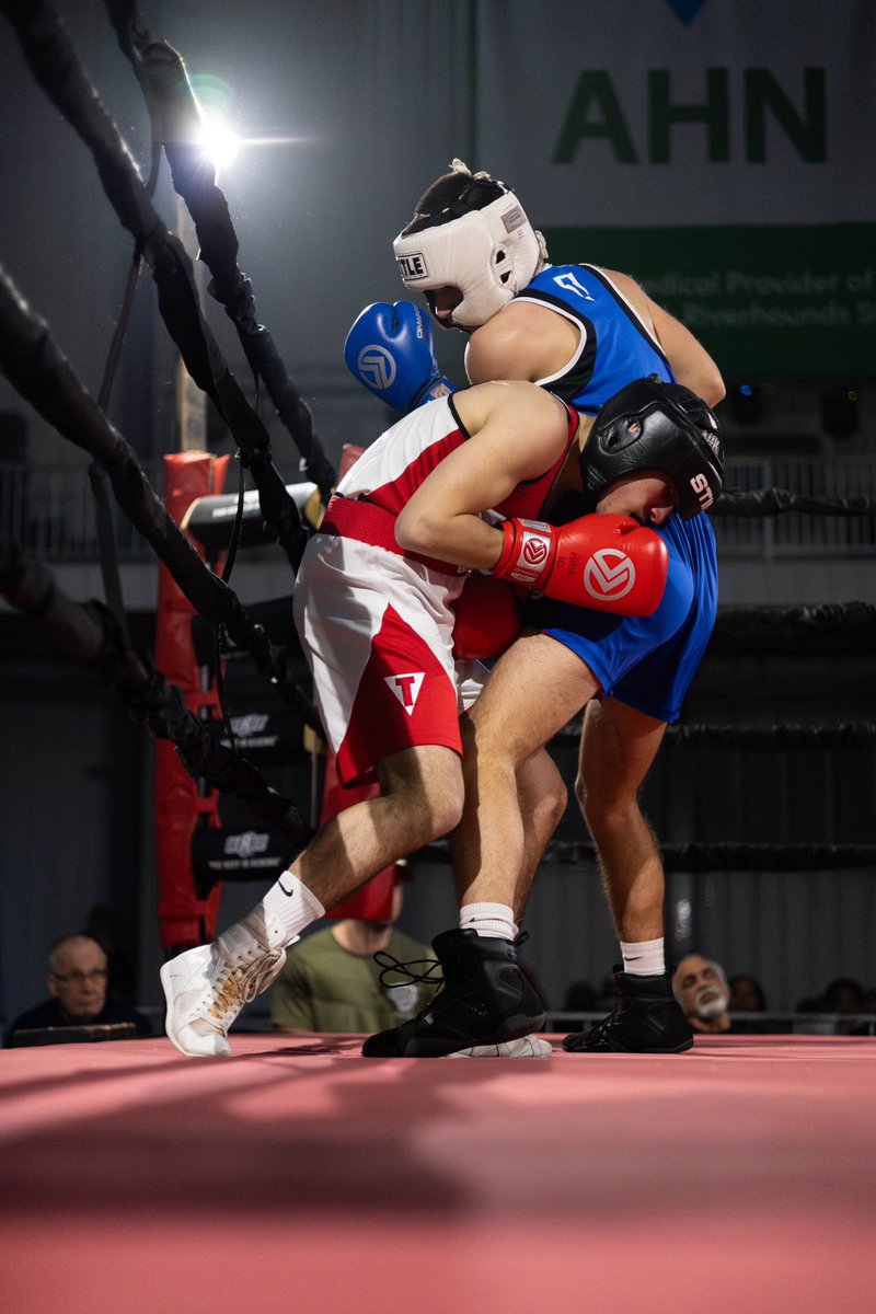 Tonight’s amateur fights are complete 💪

Only a little longer until our pro boxers are in the ring!