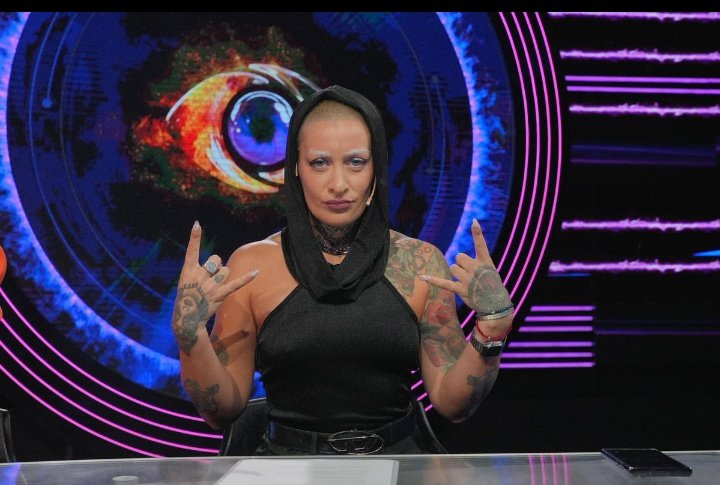LAMATANZAAVANZ4's tweet photo. TATO Y FURIA 

¿CUAL ES TU FAVORITO?

❤️ FURIA 
🔄 TATO 

#GranHermano https://t.co/ADohWgx3IO