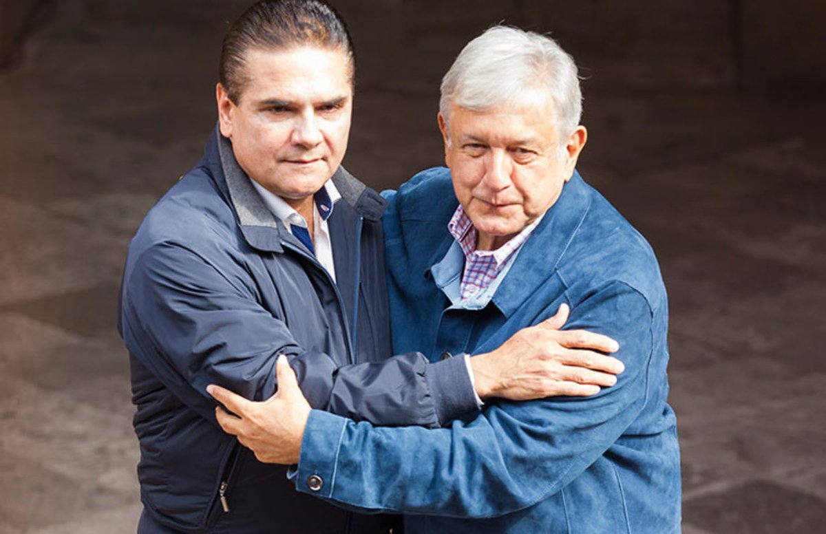 Joaquín López-Dóriga (@lopezdoriga) on Twitter photo Los seguidores de AMLO andan publicando fotos de <a href="/Silvano_A/">Silvano Aureoles</a> Aureoles. Agrego esta. 👇 Los seguidores de AMLO andan publicando fotos de <a href="/Silvano_A/">Silvano Aureoles</a> Aureoles. Agrego esta. 👇