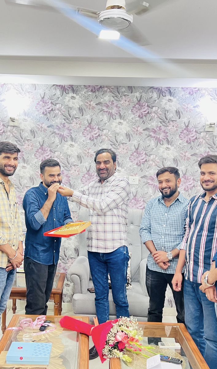 SChatwara's tweet photo. राजनीति में संघर्ष की मिशाल और किसानो-जवानों की आत्मा की आवाज़ किसान नेता श्री हनुमान बेनीवाल जी को जन्मदिन की हार्दिक बधाई एवं शुभकामनाएँ !! @hanumanbeniwal https://t.co/9PszxuZUmN