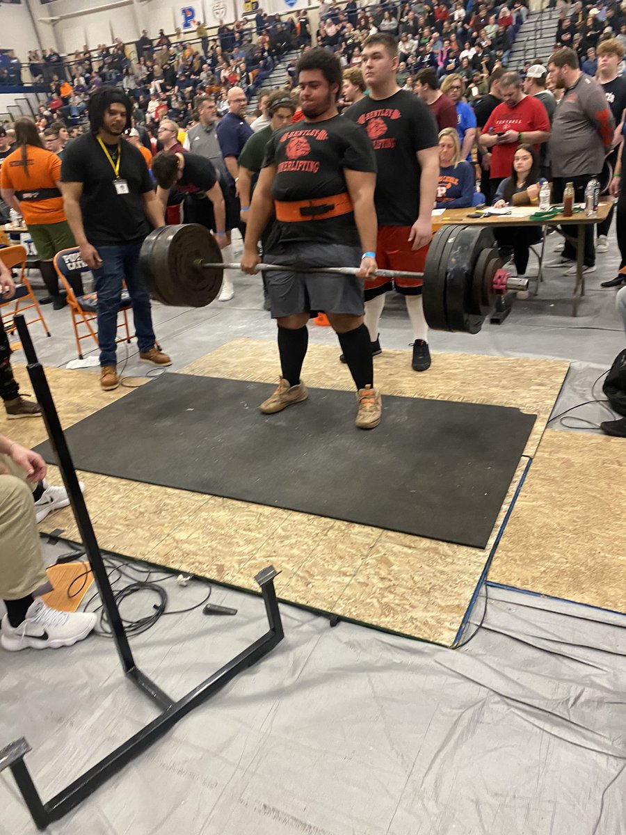 Was a great season for Bentley boys

Our 2 underclassmen lifters both finished top 10 in the state! 

Both are set to accomplish great things on the gridiron this upcoming season too. 

Iron sharpens iron!