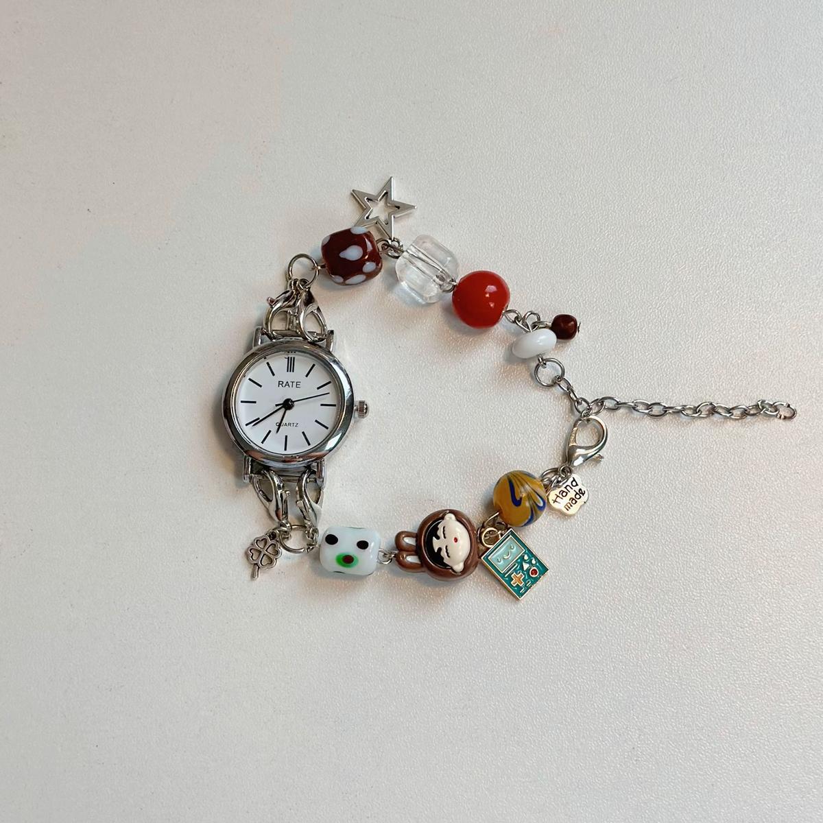 pausunguu's tweet photo. nemu beads maker dengan inovasi barunyaa membuat " beads watch" desainnya juga lucu-lucu semuaa 🎀⭐🍒✨ https://t.co/Vtbyr1EUJN