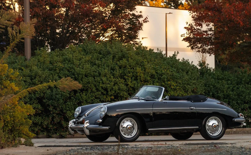 anna_343536's tweet photo. 1960 356B Super 90 Roadster.
#NostalgicOldCar #CarPhotography #Porsche https://t.co/J23JHfqdyk