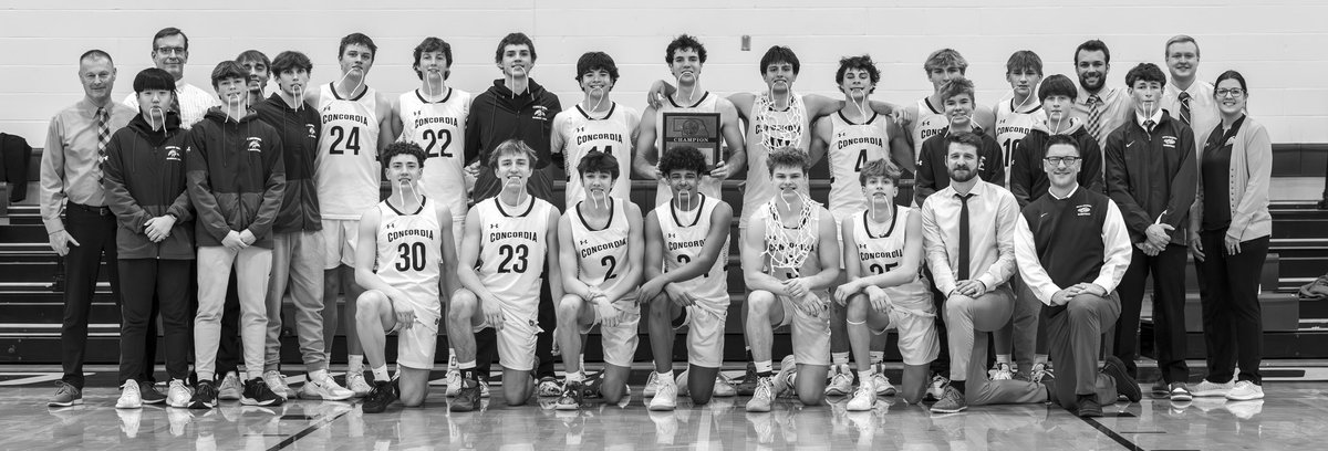 OmhaCncrdiabBb's tweet image. C1-3 District Champs! #GoStangs